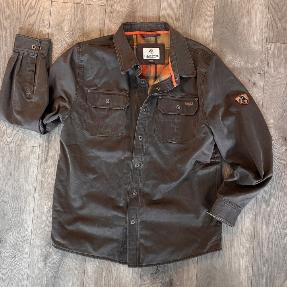 Legendary Whitetails Men’s Shirt Jacket – Size Large